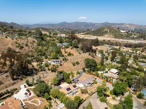 View/Area - 1889 Rockhoff Rd, Escondido, CA 92026 photo 8 of 10