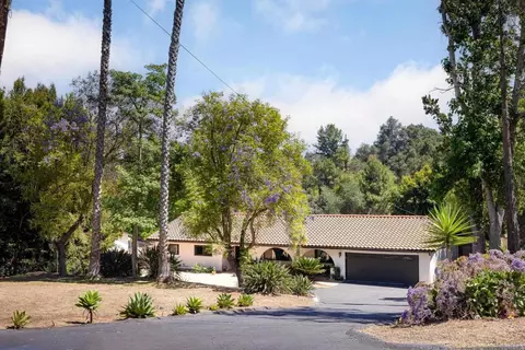 1889 Rockhoff Rd, Escondido, CA 92026