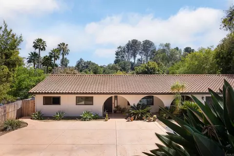 1889 Rockhoff Rd, Escondido, CA 92026