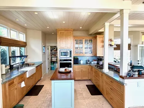 860 Cofair Ct, Solana Beach, CA 92075