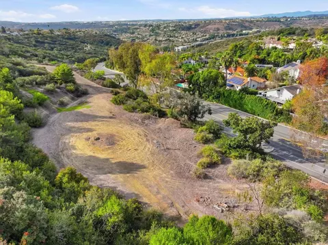 6515 El Fuerte St, Carlsbad, CA 92009