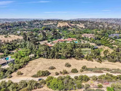Colina Fuerte Street, Rancho Santa Fe, CA 92067