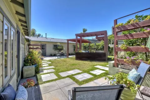 Exterior - 258 Barbara Ave, Solana Beach, CA 92075 photo 2 of 5