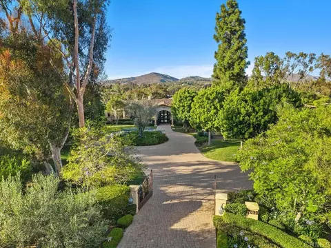7090 Via Guadalupe, Rancho Santa Fe, CA 92067