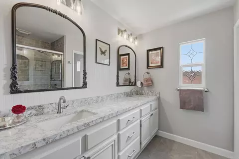 Bath - 980 Manteca Dr, Oceanside, CA 92057 photo 1 of 4