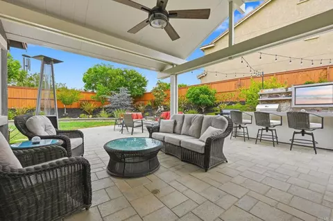 Exterior - 980 Manteca Dr, Oceanside, CA 92057 photo 12 of 19