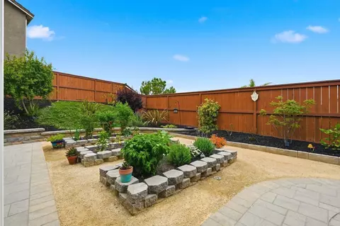 Exterior - 980 Manteca Dr, Oceanside, CA 92057 photo 13 of 19