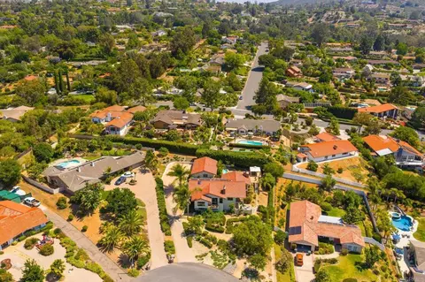 View/Area - 13319 Pacer Ln, Poway, CA 92064 photo 2 of 8