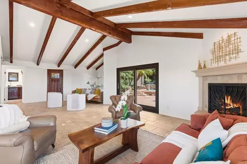 Living - 13319 Pacer Ln, Poway, CA 92064 photo 4 of 4