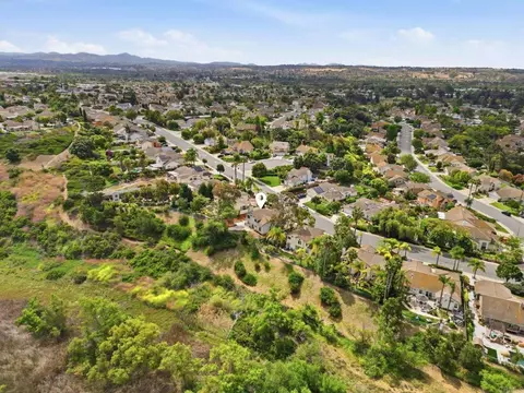 View/Area - 4828 Cardiff Bay Dr, Oceanside, CA 92057 photo 6 of 9
