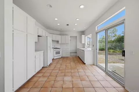 Kitchen - 4828 Cardiff Bay Dr, Oceanside, CA 92057 photo 1 of 4