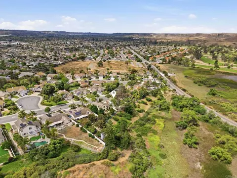 View/Area - 4828 Cardiff Bay Dr, Oceanside, CA 92057 photo 8 of 9
