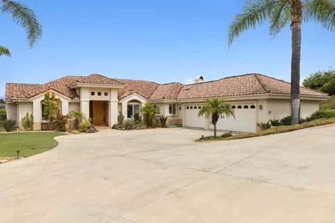 2281 Corner Creek Ln, Fallbrook, CA 92028