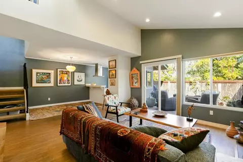 2033 Shadytree Ln, Encinitas, CA 92024