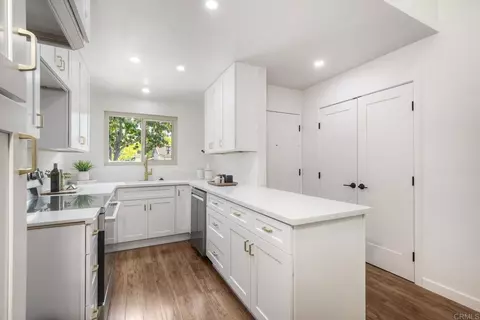 Kitchen - 1973 Fairlee Dr, Encinitas, CA 92024 photo 1 of 4