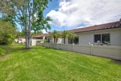 Exterior - 1973 Fairlee Dr, Encinitas, CA 92024 photo 7 of 10