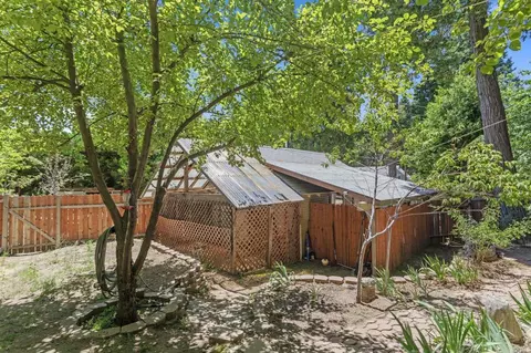 Exterior - 1148 Saturn Way, Crestline, CA 92325 photo 7 of 10