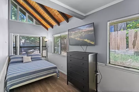 Bedroom - 1148 Saturn Way, Crestline, CA 92325 photo 2 of 2