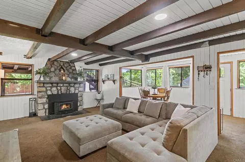 Living - 1148 Saturn Way, Crestline, CA 92325 photo 1 of 3