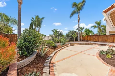 Exterior - 1636 Olympus Loop Dr, Vista, CA 92081 photo 5 of 5