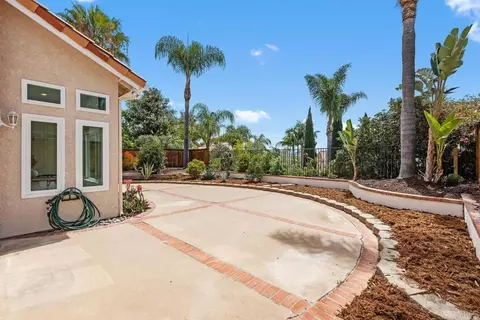 Exterior - 1636 Olympus Loop Dr, Vista, CA 92081 photo 4 of 5