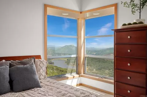 Bedroom - 36124 Mountain Circle Dr, Julian, CA 92036 photo 3 of 5