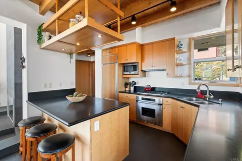 Kitchen - 36124 Mountain Circle Dr, Julian, CA 92036 photo 2 of 2
