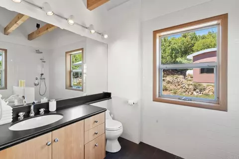 Bath - 36124 Mountain Circle Dr, Julian, CA 92036 photo 4 of 4