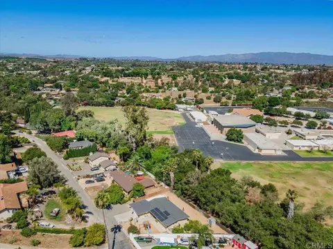 View/Area - 1828 Chapulin Ln, Fallbrook, CA 92028 photo 4 of 5