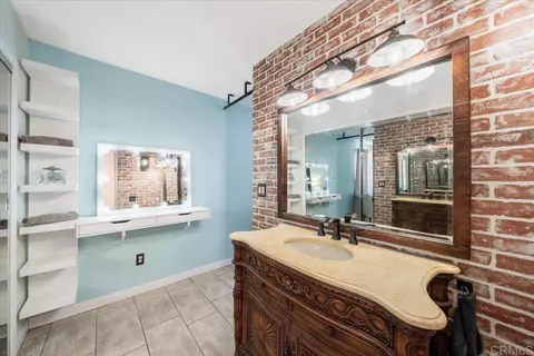 Bath - 1828 Chapulin Ln, Fallbrook, CA 92028 photo 4 of 4