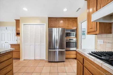 Kitchen - 1828 Chapulin Ln, Fallbrook, CA 92028 photo 3 of 3