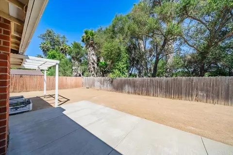 Exterior - 1828 Chapulin Ln, Fallbrook, CA 92028 photo 11 of 12