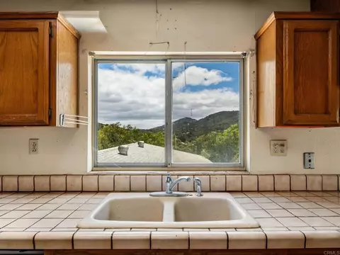 Kitchen - 17566 Lyons Valley Rd, Jamul, CA 91935 photo 6 of 7
