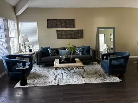 Living - 5228 Mandarindr, Oceanside, CA 92056 photo 1 of 2
