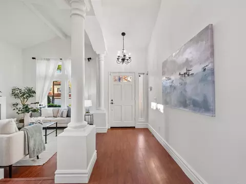 Entry Way - 5062 Nighthawk Way, Oceanside, CA 92056 photo 2 of 8