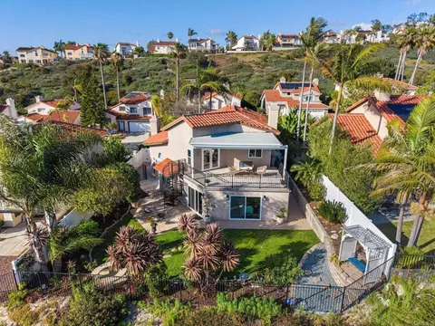 View/Area - 5062 Nighthawk Way, Oceanside, CA 92056 photo 4 of 15