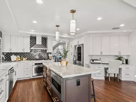 Kitchen - 5062 Nighthawk Way, Oceanside, CA 92056 photo 5 of 5