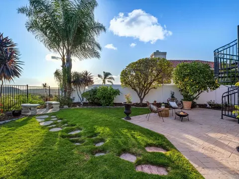Exterior - 5062 Nighthawk Way, Oceanside, CA 92056 photo 6 of 11