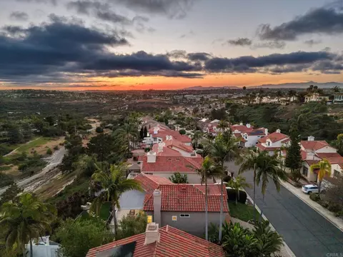 View/Area - 5062 Nighthawk Way, Oceanside, CA 92056 photo 7 of 15