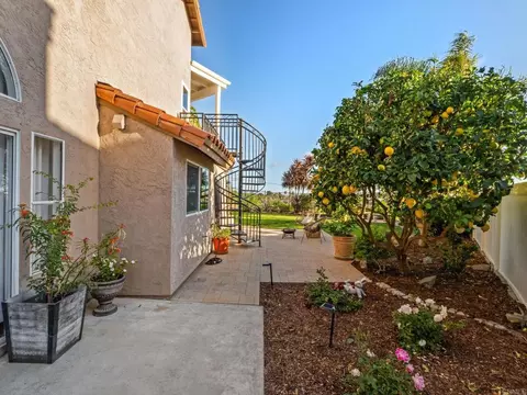 Exterior - 5062 Nighthawk Way, Oceanside, CA 92056 photo 8 of 11
