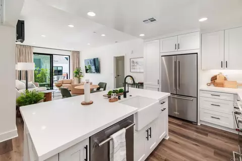 1105 Catania Ct #203, Encinitas, CA 92024
