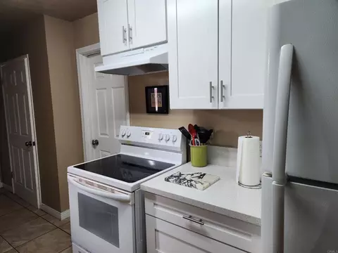 Kitchen - 664 N Fig St, Escondido, CA 92025 photo 2 of 3