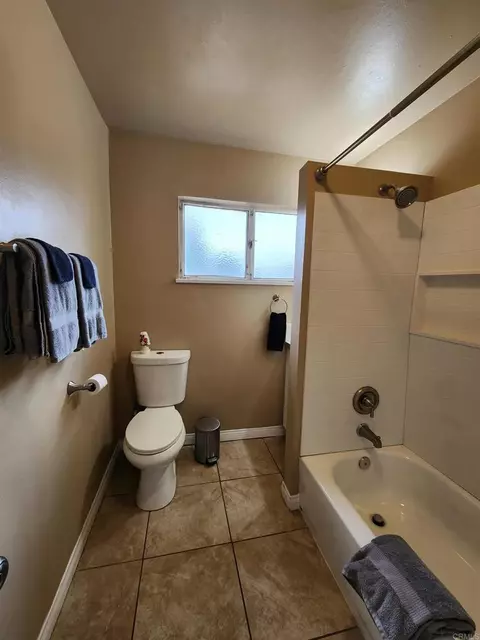 Bath - 664 N Fig St, Escondido, CA 92025 photo 1 of 2