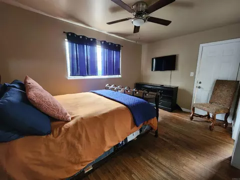Bedroom - 664 N Fig St, Escondido, CA 92025 photo 4 of 4