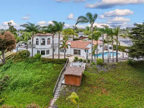 5874 Lamas St, San Diego, CA 92122
