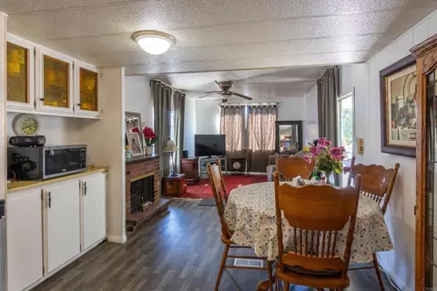 1010 E Bobier Dr, Vista, CA 92084 photo 4