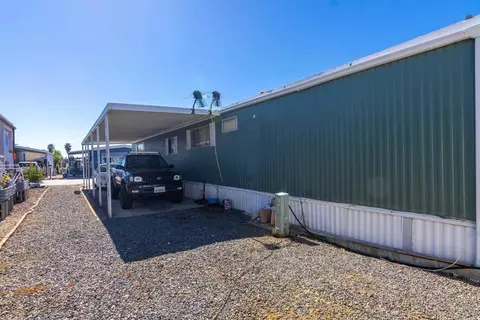 1010 E Bobier Dr, Vista, CA 92084 photo 23
