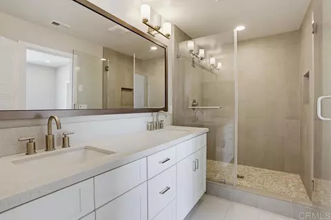 Bath - 307 West St #101, Oceanside, CA 92054 photo 1 of 3