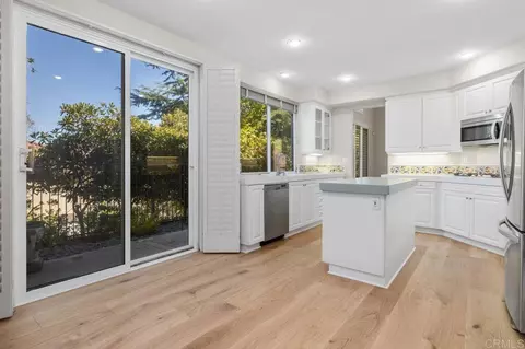 Kitchen - 6085 Hillpointe Row, La Jolla, CA 92037 photo 2 of 2
