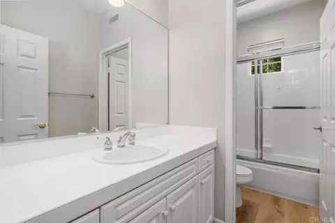 Bath - 6085 Hillpointe Row, La Jolla, CA 92037 photo 2 of 2
